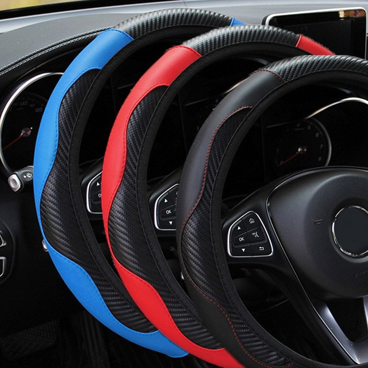 Stuurhoes in carbonlook in zwart, rood en blauw